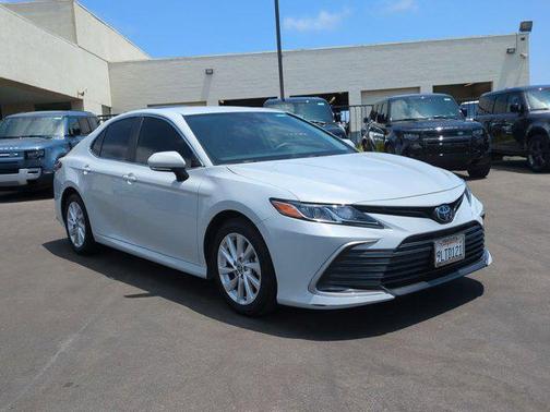 2024 Toyota Camry LE