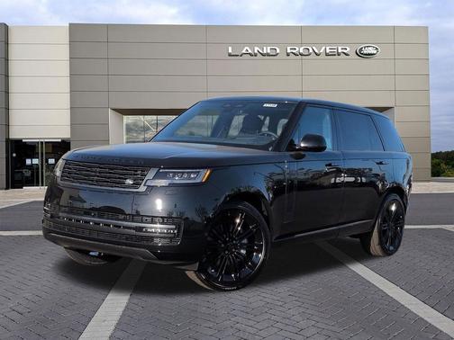 Santorini Black Metallic 2026 Land Rover Range Rover P400 SE 7 Seat
