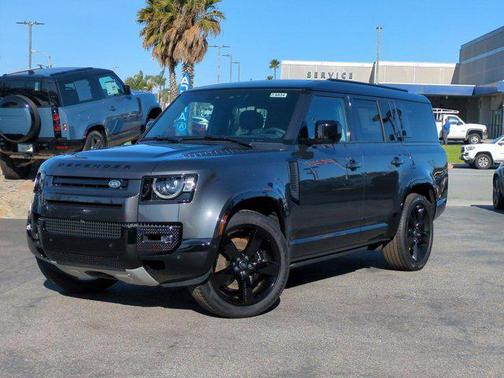 2025 Land Rover Defender V8
