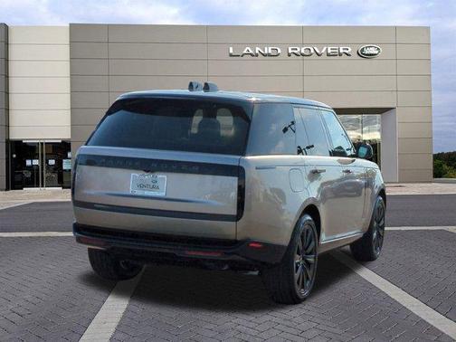 2025 Land Rover Range Rover P400 SE