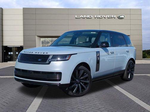 2025 Land Rover Range Rover P615 SV