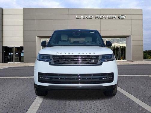 2025 Land Rover Range Rover P530 SE