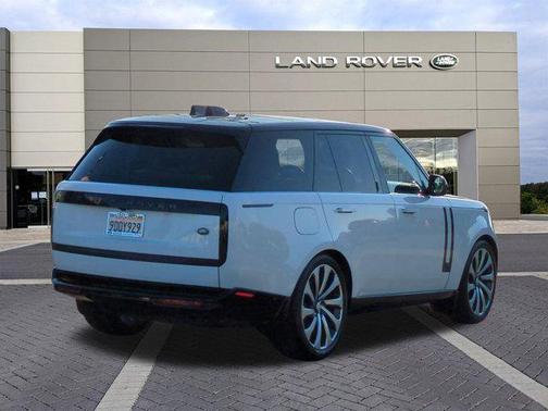 2023 Land Rover Range Rover P530 SE