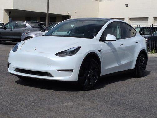 2025 Tesla Model Y Long Range Dual Motor Rear-Wheel Drive