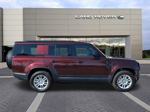 2025 Land Rover Defender 130 P400 S