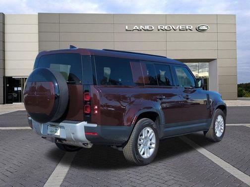 2025 Land Rover Defender 130 P400 S