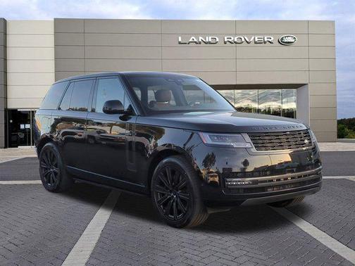 2026 Land Rover Range Rover P550e SE