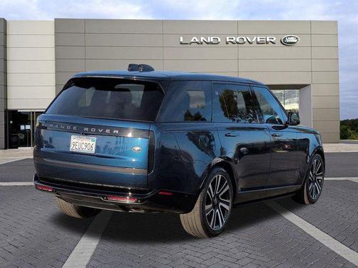 2023 Land Rover Range Rover Autobiography