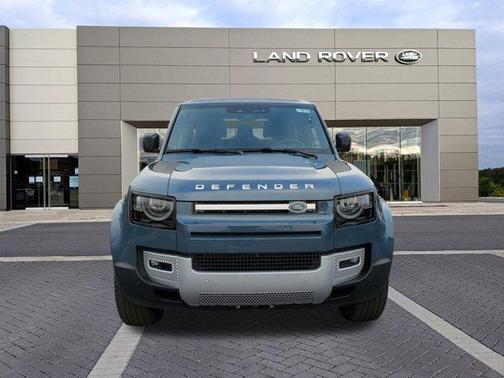 2025 Land Rover Defender 90 P300 S