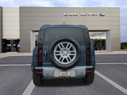 2025 Land Rover Defender 90 P300 S