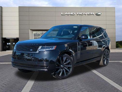 2025 Land Rover Range Rover P615 SV