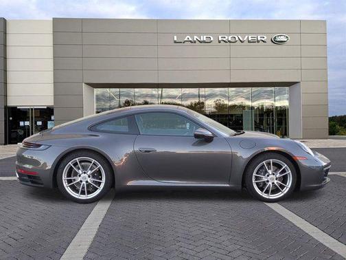 2022 Porsche 911 Carrera