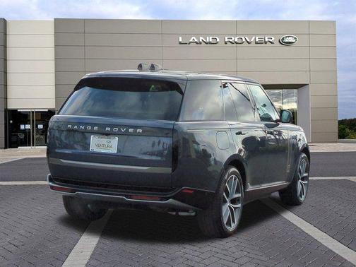 2025 Land Rover Range Rover P550e SE