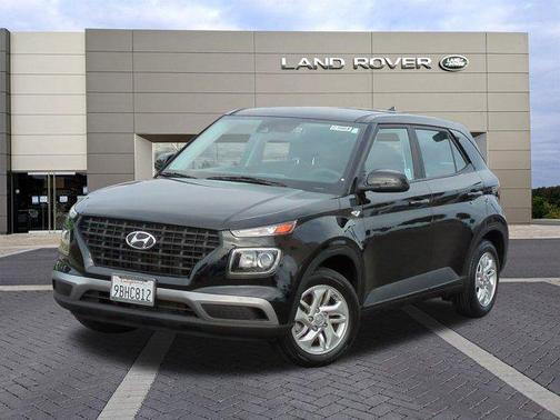 2022 Hyundai VENUE SE