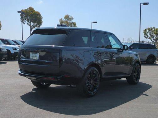 2025 Land Rover Range Rover P400 SE