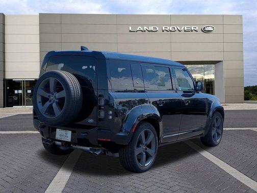 2023 Land Rover Defender 110 V8