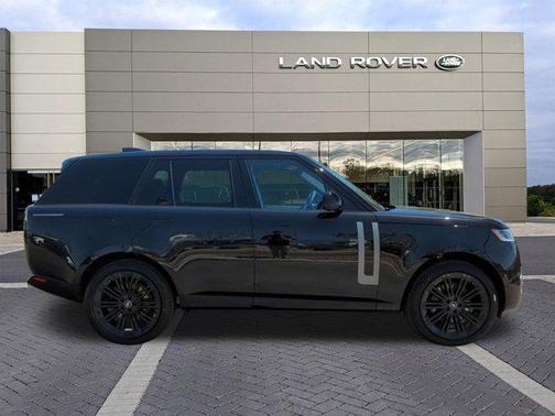 2025 Land Rover Range Rover P530 SE