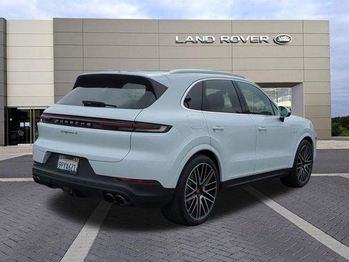 2024 Porsche Cayenne E-Hybrid S