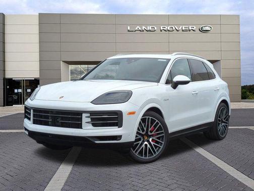 2024 Porsche Cayenne E-Hybrid S