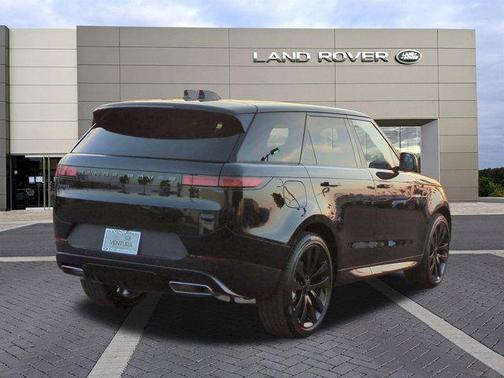 2026 Land Rover Range Rover Sport SE