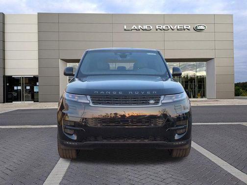 2026 Land Rover Range Rover Sport SE