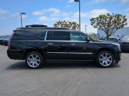 2017 Cadillac Escalade ESV Premium Luxury