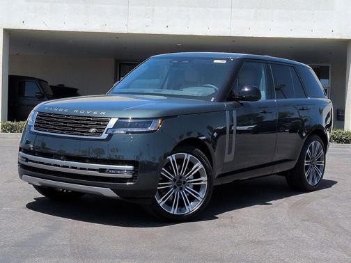 Belgravia Green Metallic 2026 Land Rover Range Rover P400 SE