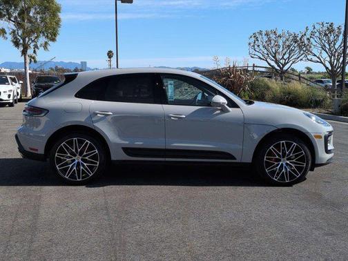 2024 Porsche Macan S