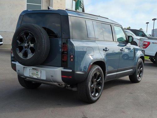 2025 Land Rover Defender 110 P400 S