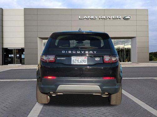 2022 Land Rover Discovery Sport SE