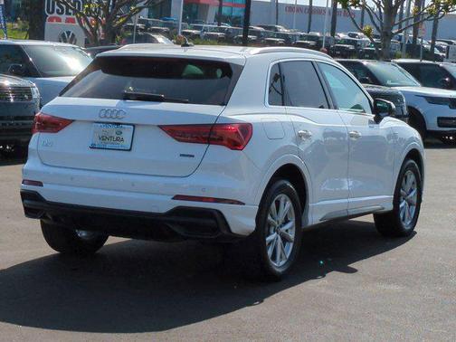 2022 Audi Q3 45 S line Premium
