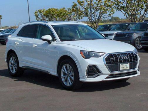 2022 Audi Q3 45 S line Premium
