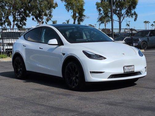 2023 Tesla Model Y Long Range Dual Motor All-Wheel Drive