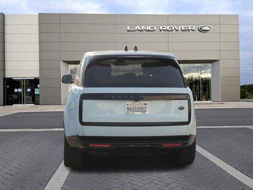 2023 Land Rover Range Rover P530 SE