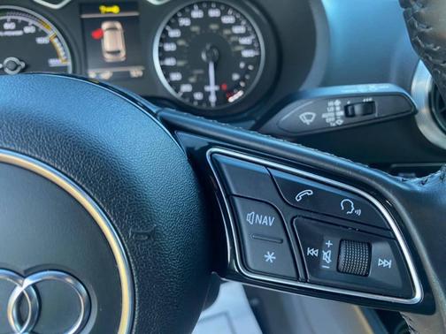 Ibis White 2017 Audi A3 e-tron 1.4T Premium