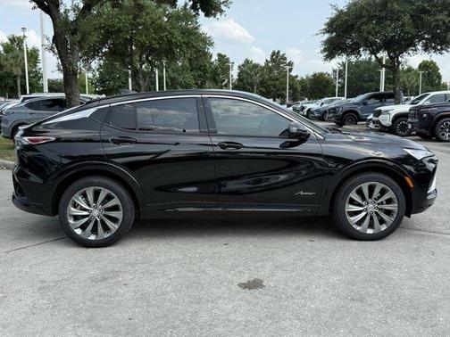 Ebony Twilight Metallic 2026 Buick Envista Avenir