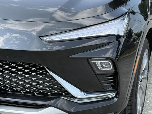 Ebony Twilight Metallic 2026 Buick Envista Avenir