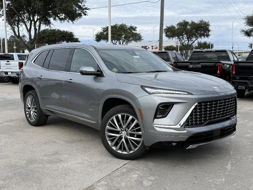 Moonstone Gray Metallic 2026 Buick Enclave AVENIR