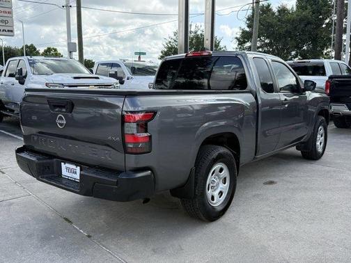 Gun Metallic 2022 Nissan Frontier S
