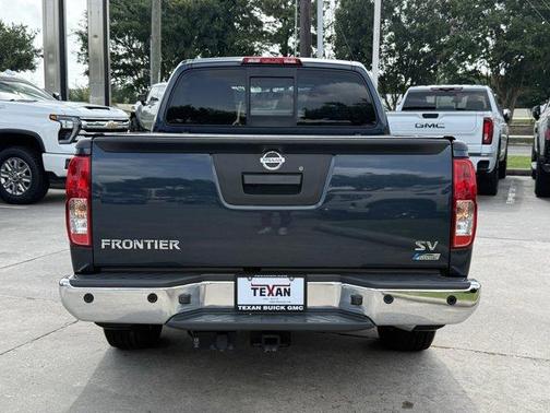 Arctic Blue Metallic 2018 Nissan Frontier SV