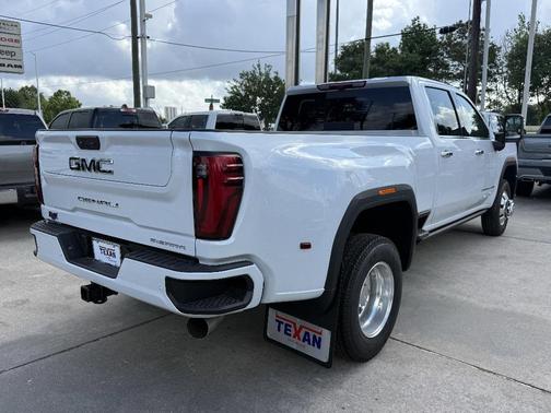 Glacier White 2026 GMC Sierra 3500 Denali Ultimate
