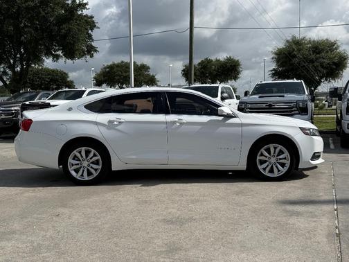 Summit White 2019 Chevrolet Impala 1LT