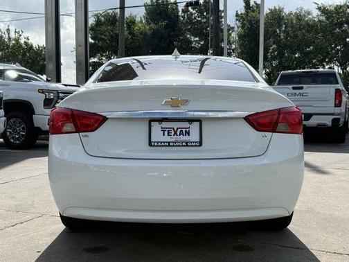 Summit White 2019 Chevrolet Impala 1LT