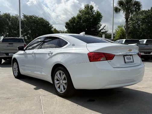 Summit White 2019 Chevrolet Impala 1LT