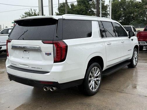 White Frost Tri-Coat 2024 GMC Yukon XL Denali