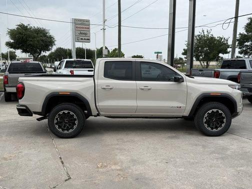 Dune 2026 GMC Canyon AT4