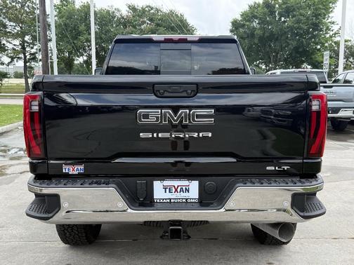 Onyx Black 2026 GMC Sierra 2500 SLT