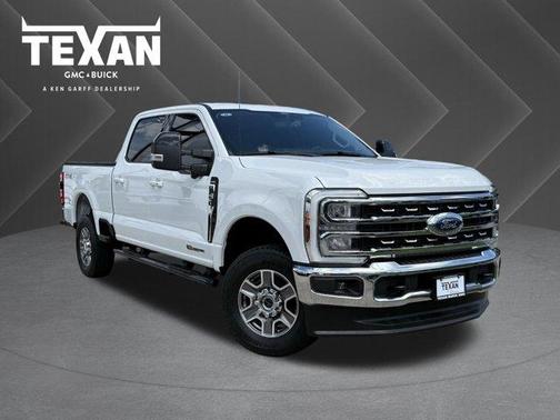 Oxford White 2024 Ford F-250 Lariat