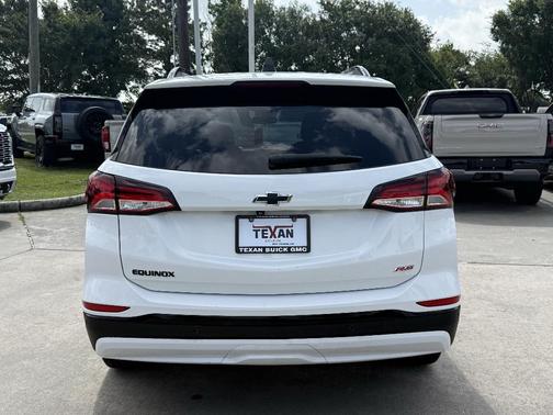 Summit White 2024 Chevrolet Equinox RS