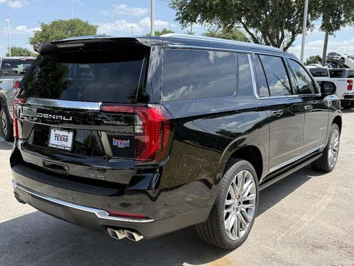 Onyx Black 2026 GMC Yukon XL Denali